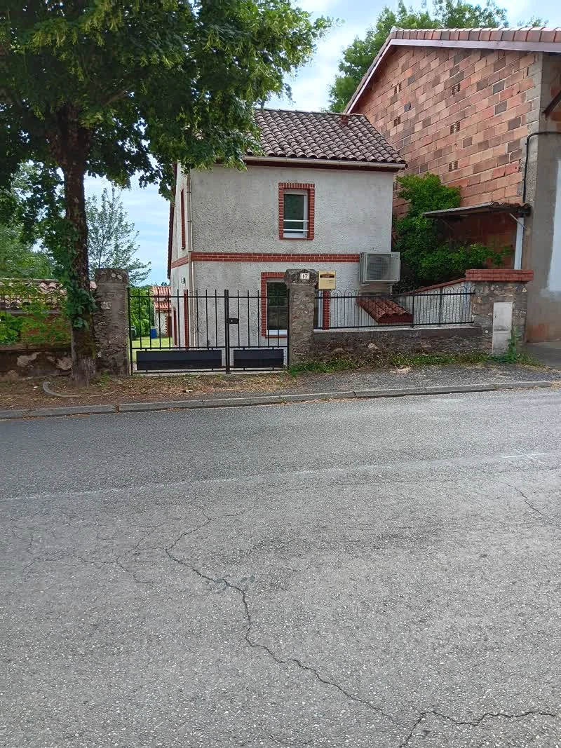 Tarn: Maison de village